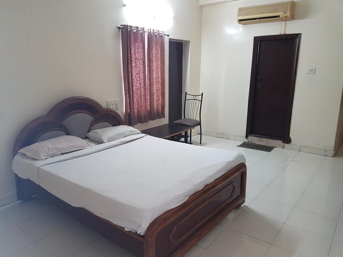Sahasra Residency Hyderabad Bagian luar foto